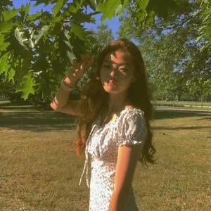 Meet your Posher, Hannah